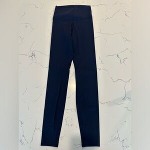 Navy blue Lululemon Wonder Train Legging
